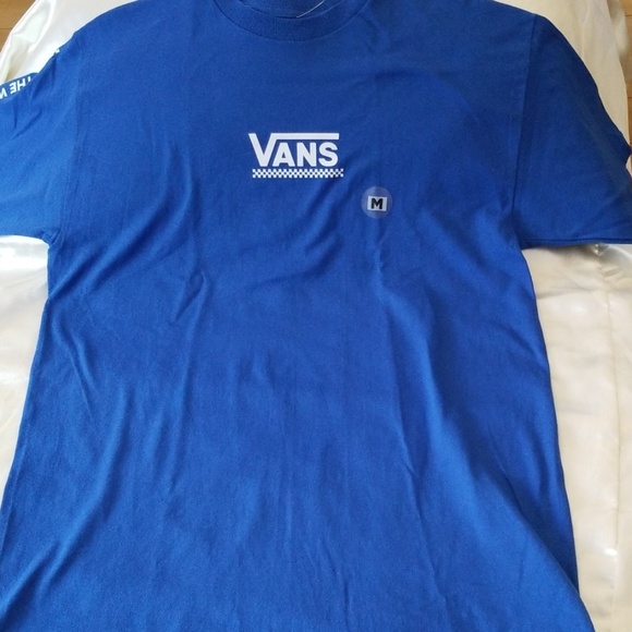 Vans Other - VANS Graphic Tee - Medium